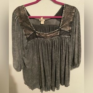 Gimmicks top size Small